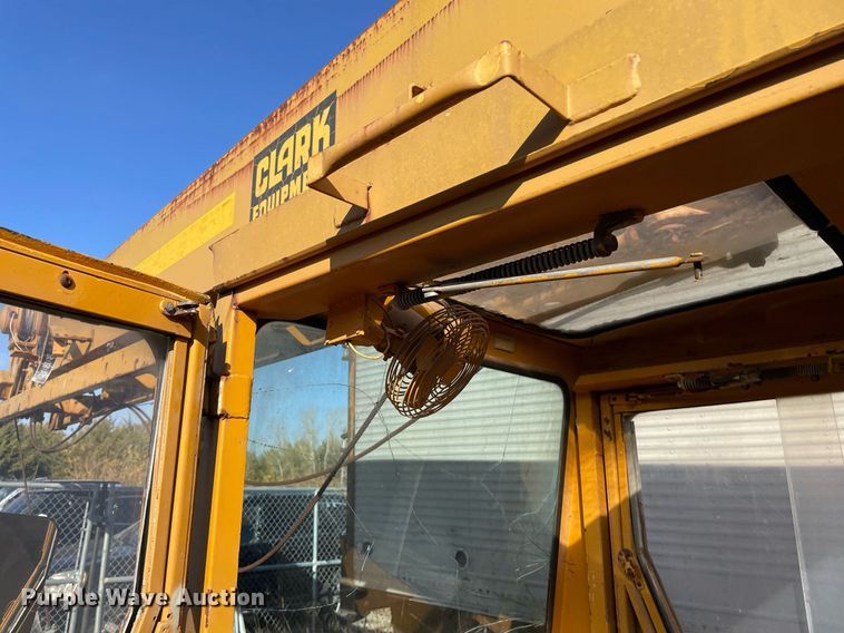 image for item NX9970 1973 Clark 714  crane