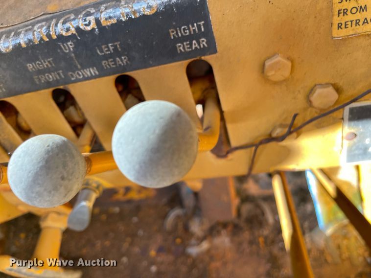 image for item NX9970 1973 Clark 714  crane