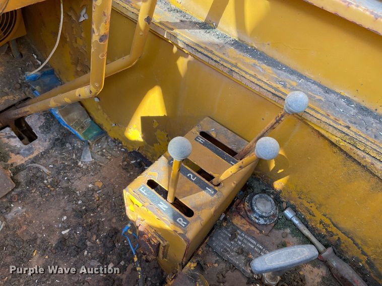 image for item NX9970 1973 Clark 714  crane