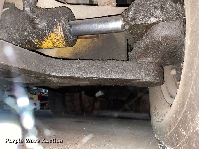 image for item NX9971 Yale GP-080-LBNSBT-086  forklift