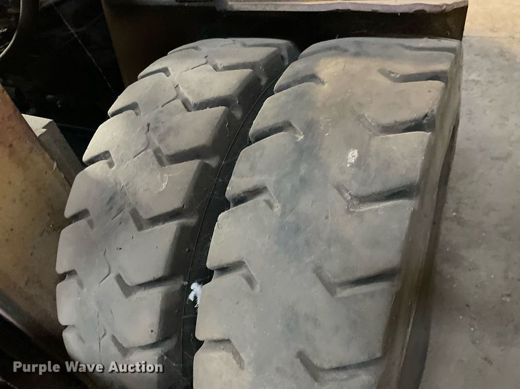 image for item NX9971 Yale GP-080-LBNSBT-086  forklift