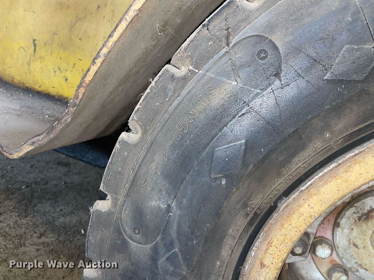 image for item NX9971 Yale GP-080-LBNSBT-086  forklift