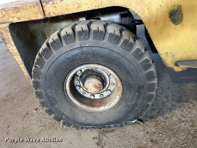 image for item NX9971 Yale GP-080-LBNSBT-086  forklift