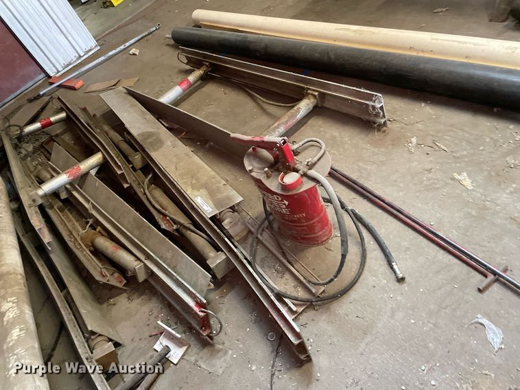 image for item NX9972 Speed Shore 7-36  shoring piles