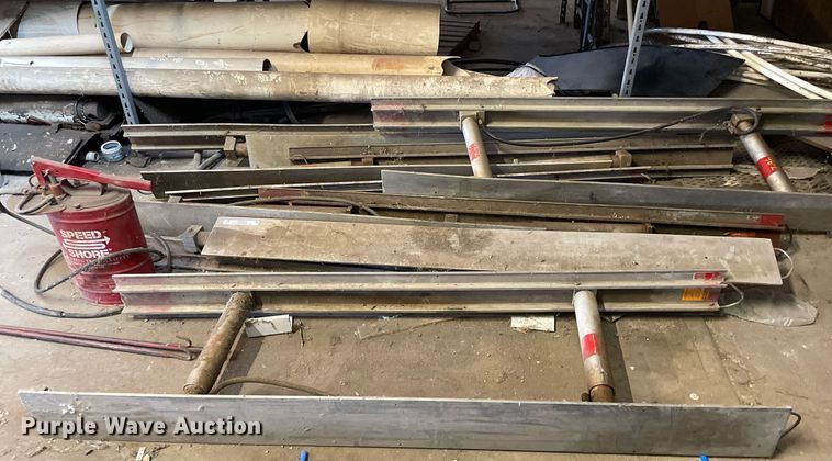 image for item NX9972 Speed Shore 7-36  shoring piles