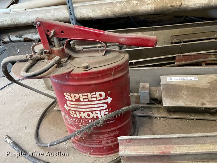 image for item NX9972 Speed Shore 7-36  shoring piles