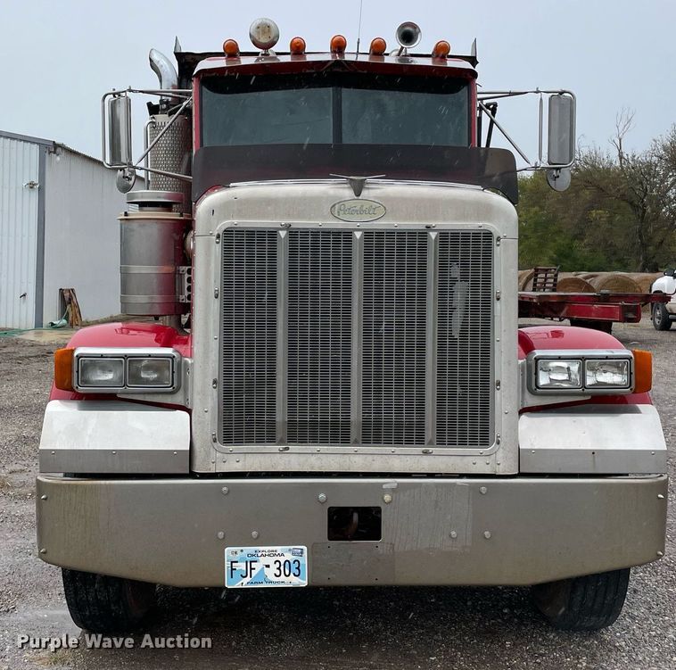 image for item NZ9007 1994 Peterbilt 378  dump truck