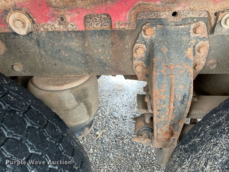 image for item NZ9007 1994 Peterbilt 378  dump truck