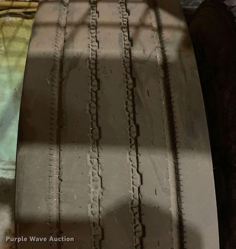 image for item NZ9007 1994 Peterbilt 378  dump truck