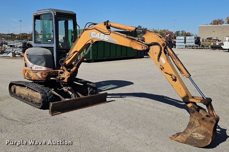 image for item NZ9046 2003 Case CX36  mini excavator