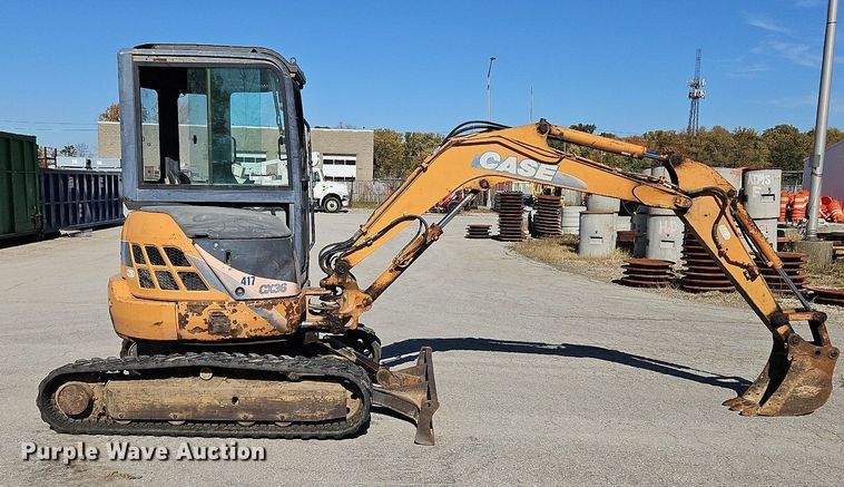 image for item NZ9046 2003 Case CX36  mini excavator