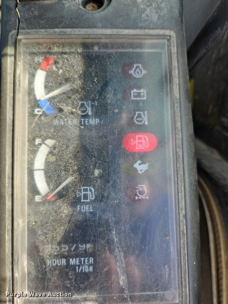 image for item NZ9046 2003 Case CX36  mini excavator