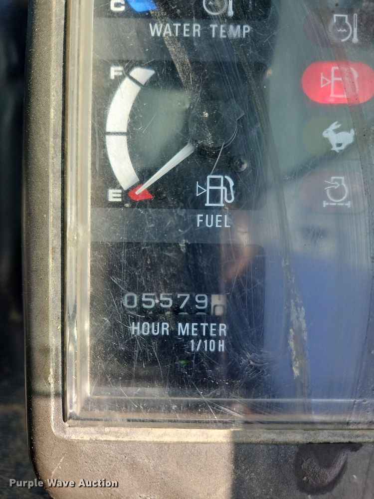 image for item NZ9046 2003 Case CX36  mini excavator