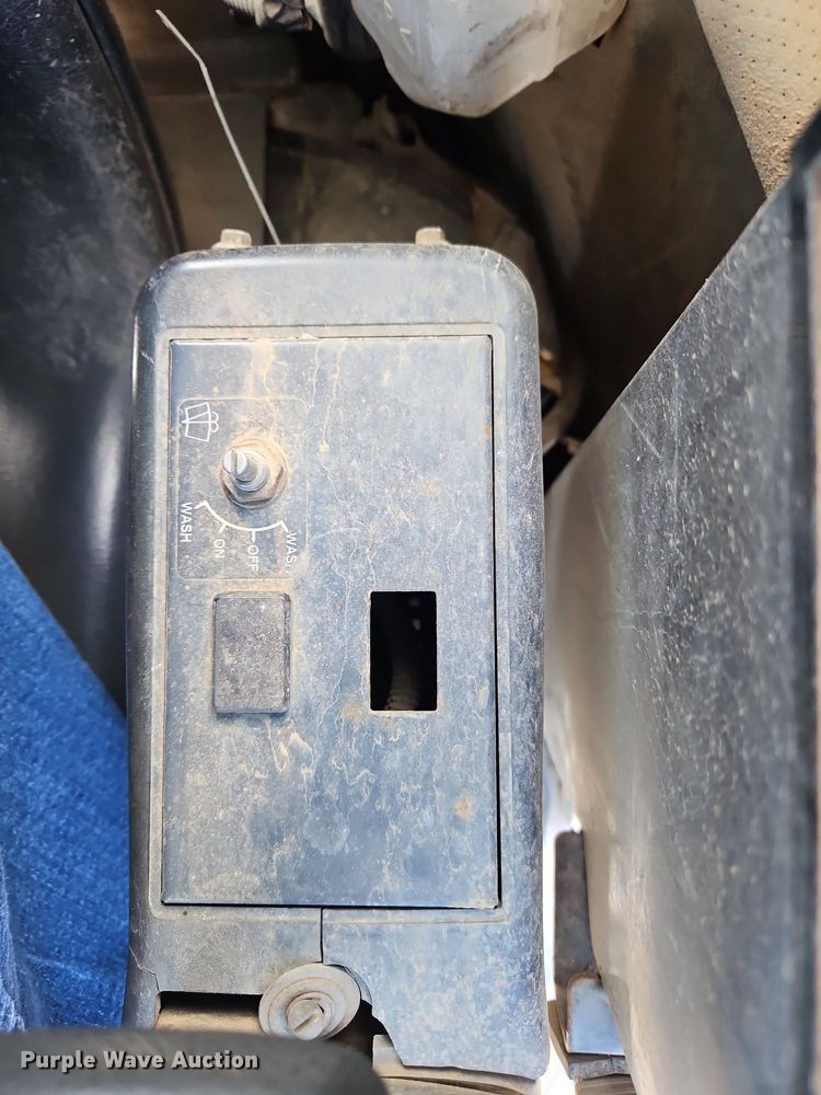 image for item NZ9046 2003 Case CX36  mini excavator