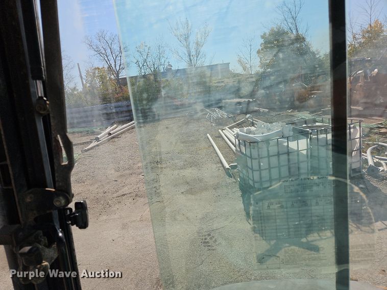 image for item NZ9046 2003 Case CX36  mini excavator