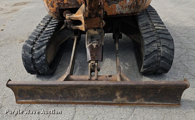 image for item NZ9046 2003 Case CX36  mini excavator