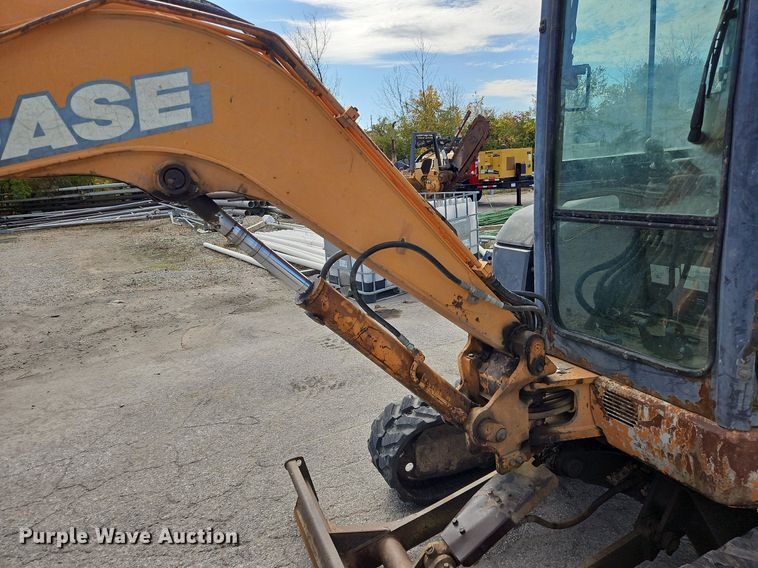 image for item NZ9046 2003 Case CX36  mini excavator