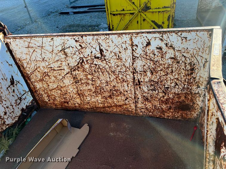 image for item OA9015 (4) dumpsters