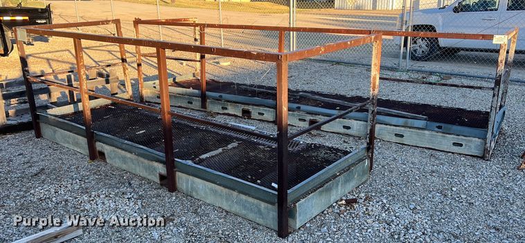 image for item OA9016 (3) man baskets