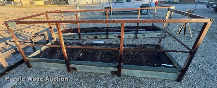 image for item OA9016 (3) man baskets