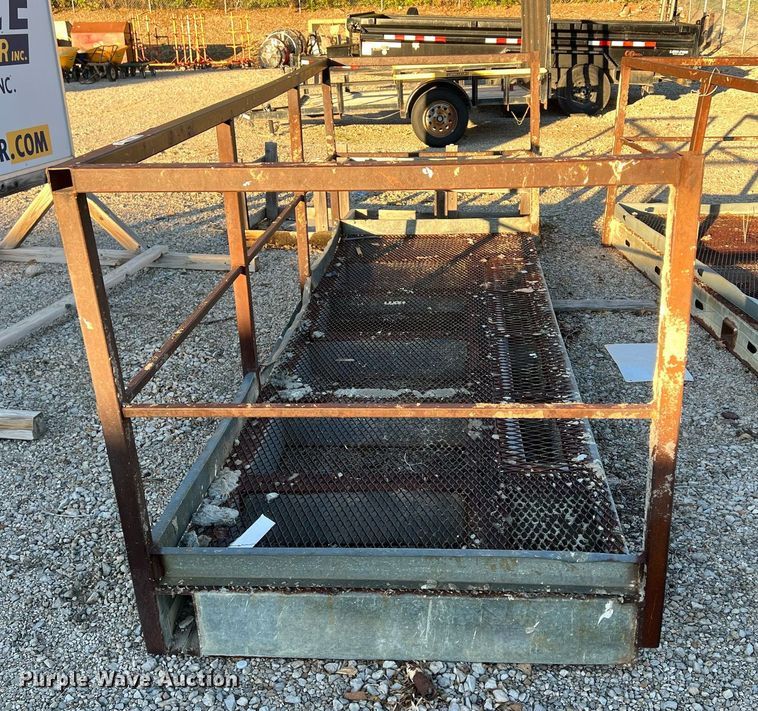 image for item OA9016 (3) man baskets