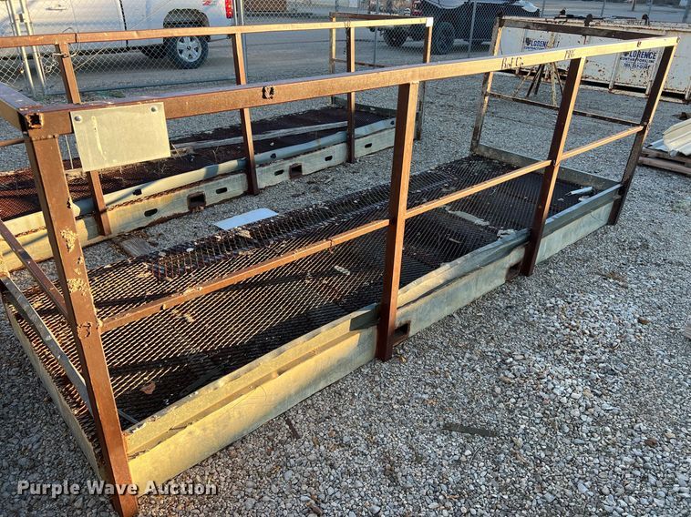 image for item OA9016 (3) man baskets