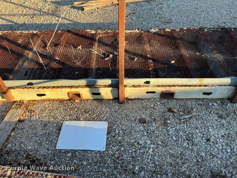 image for item OA9016 (3) man baskets