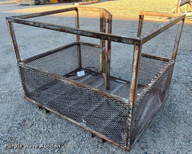 image for item OA9016 (3) man baskets