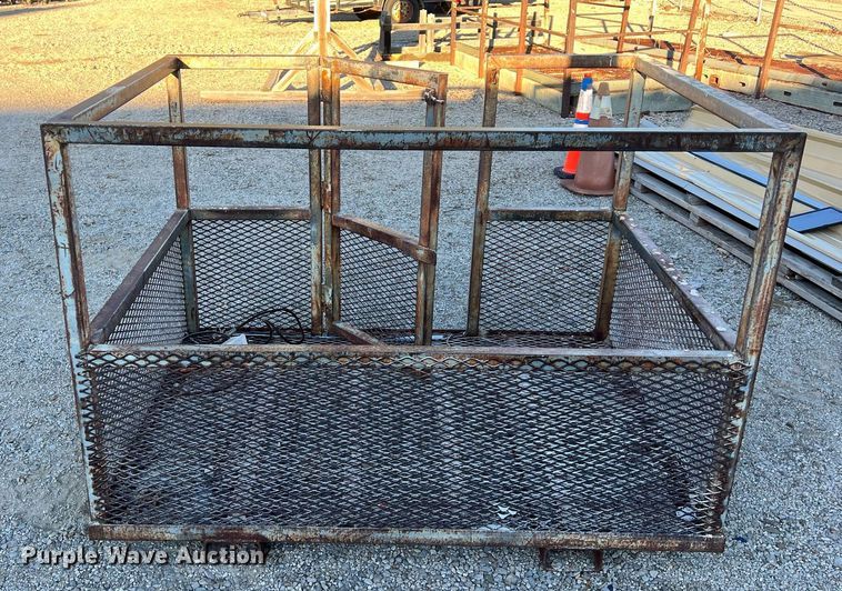 image for item OA9016 (3) man baskets