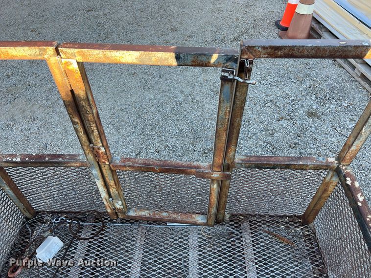 image for item OA9016 (3) man baskets