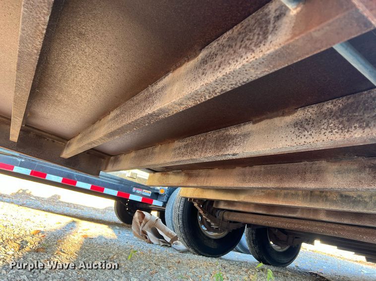 image for item OA9017 2002 Road Hog  utility trailer