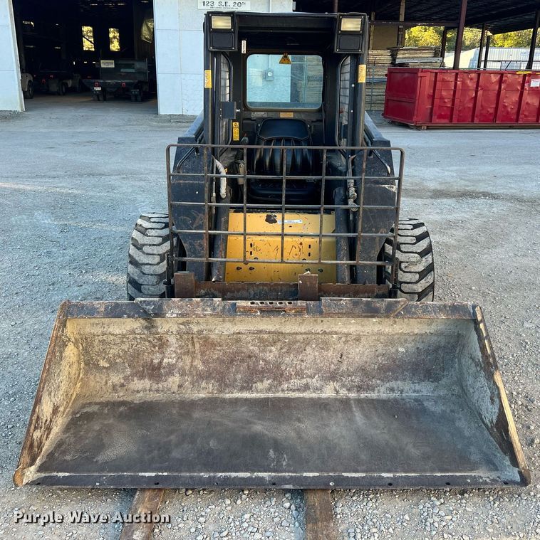image for item OA9019 1996 New Holland LX885  skid steer loader
