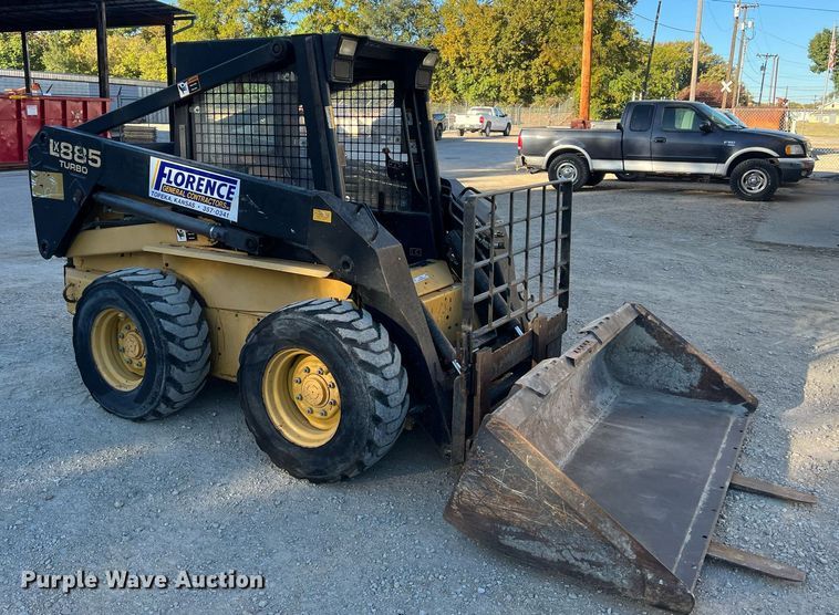 image for item OA9019 1996 New Holland LX885  skid steer loader