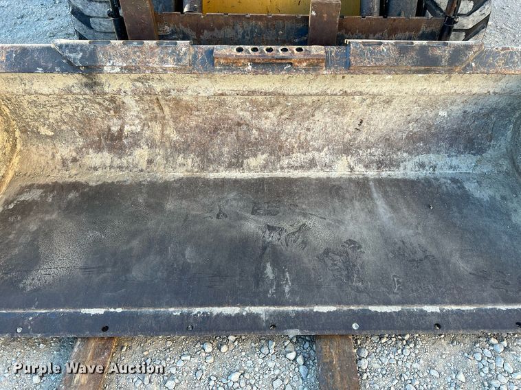 image for item OA9019 1996 New Holland LX885  skid steer loader