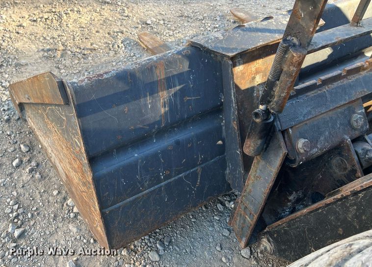 image for item OA9019 1996 New Holland LX885  skid steer loader