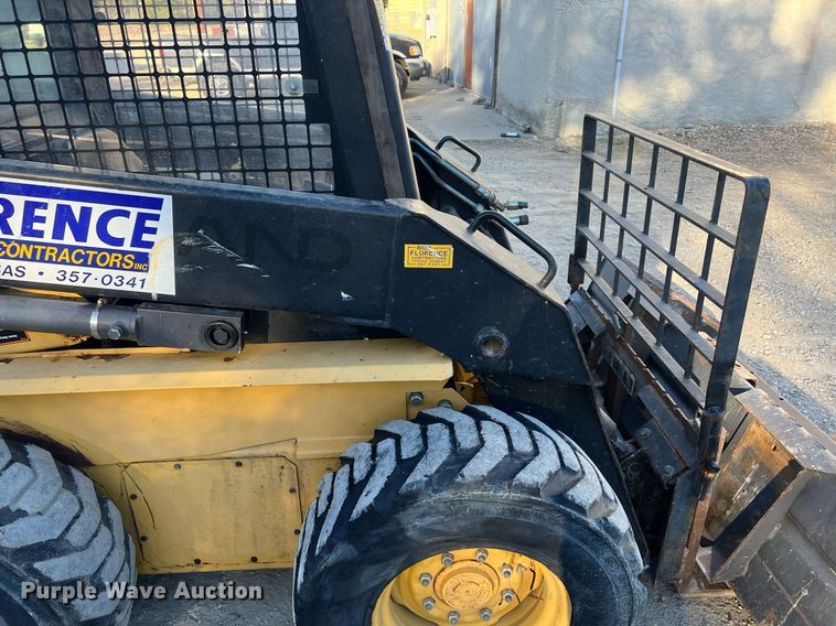 image for item OA9019 1996 New Holland LX885  skid steer loader