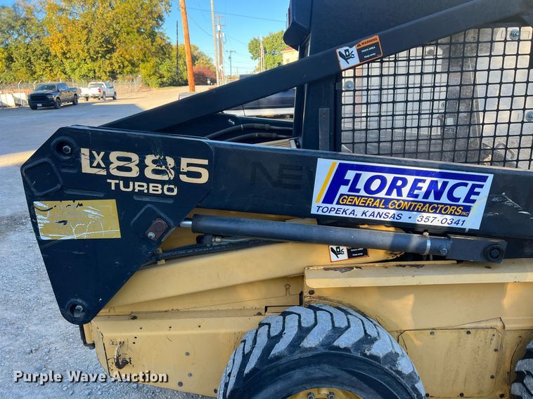 image for item OA9019 1996 New Holland LX885  skid steer loader