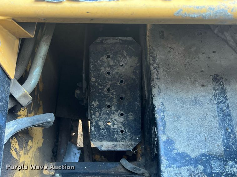 image for item OA9019 1996 New Holland LX885  skid steer loader