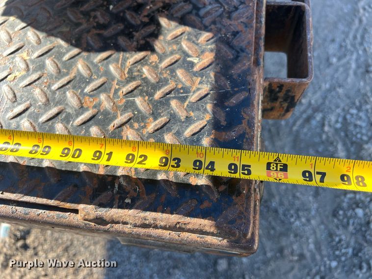 image for item OA9020 2005 Ford F350  flatbed pickup truck