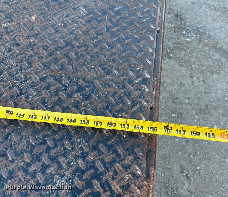 image for item OA9021 2005 Ford F350  flatbed pickup truck