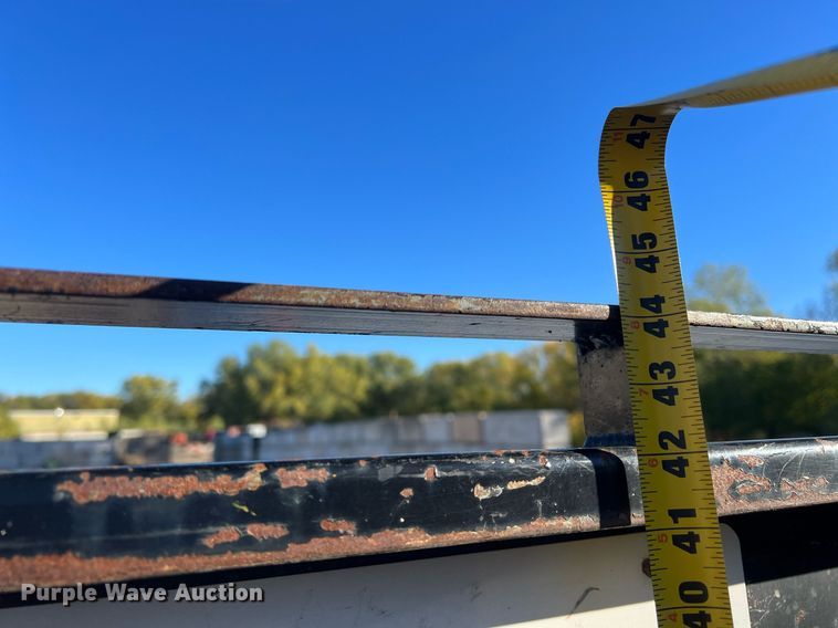 image for item OA9021 2005 Ford F350  flatbed pickup truck