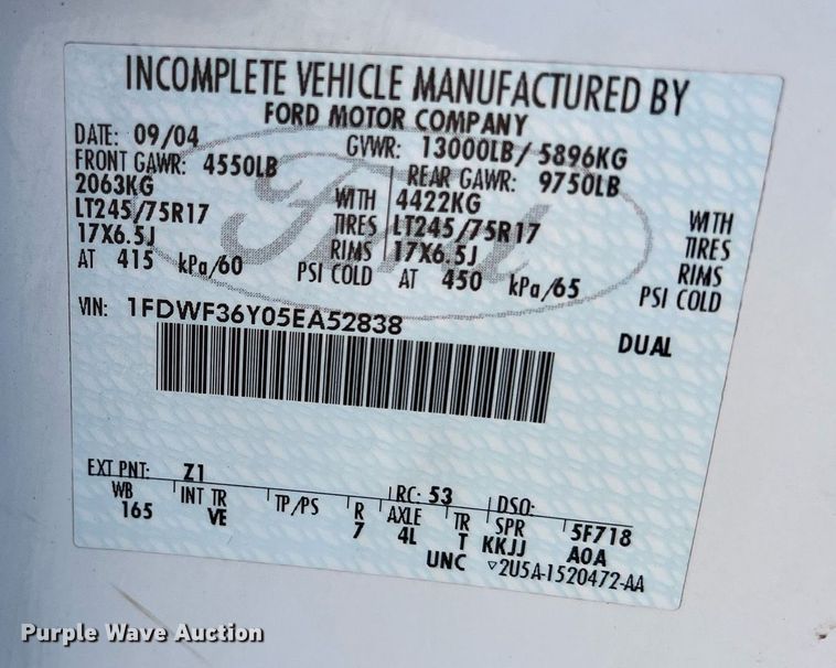 image for item OA9022 2005 Ford F350  flatbed pickup truck