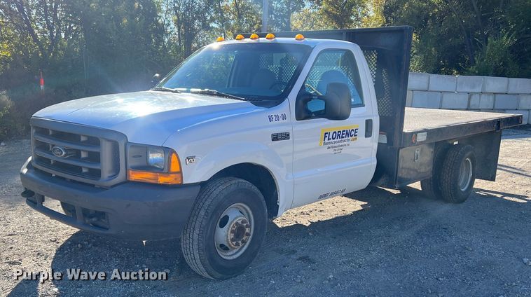 image for item OA9023 2000 Ford F350  flatbed pickup truck