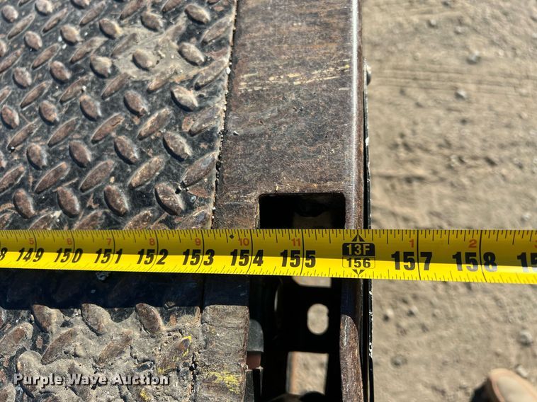 image for item OA9023 2000 Ford F350  flatbed pickup truck