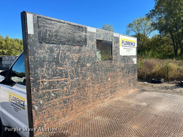 image for item OA9024 2001 Ford F350  flatbed pickup truck