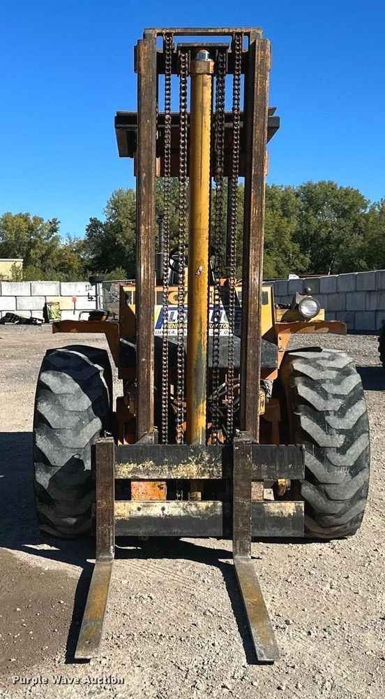 image for item OA9026 1982 Case 584D  forklift