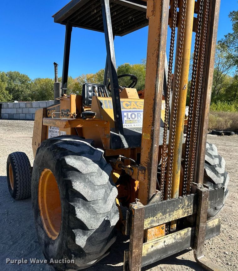 image for item OA9026 1982 Case 584D  forklift