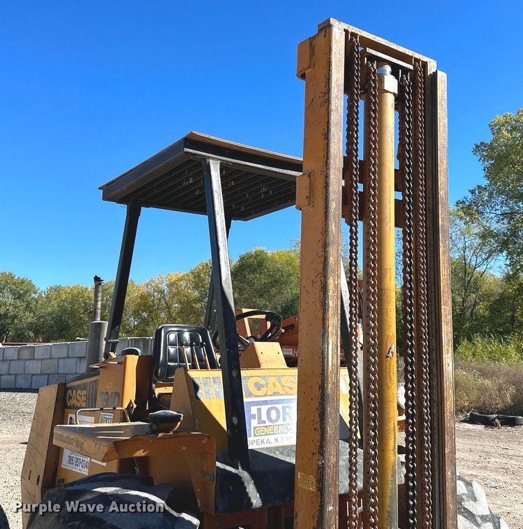 image for item OA9026 1982 Case 584D  forklift