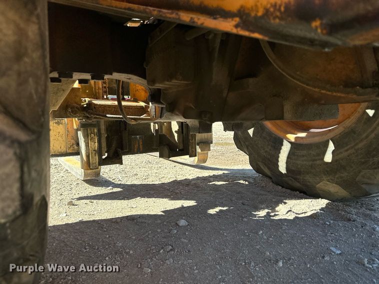 image for item OA9026 1982 Case 584D  forklift