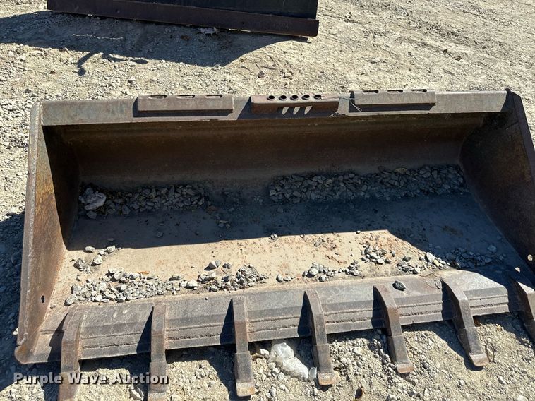 image for item OA9027 72" W skid steer bucket